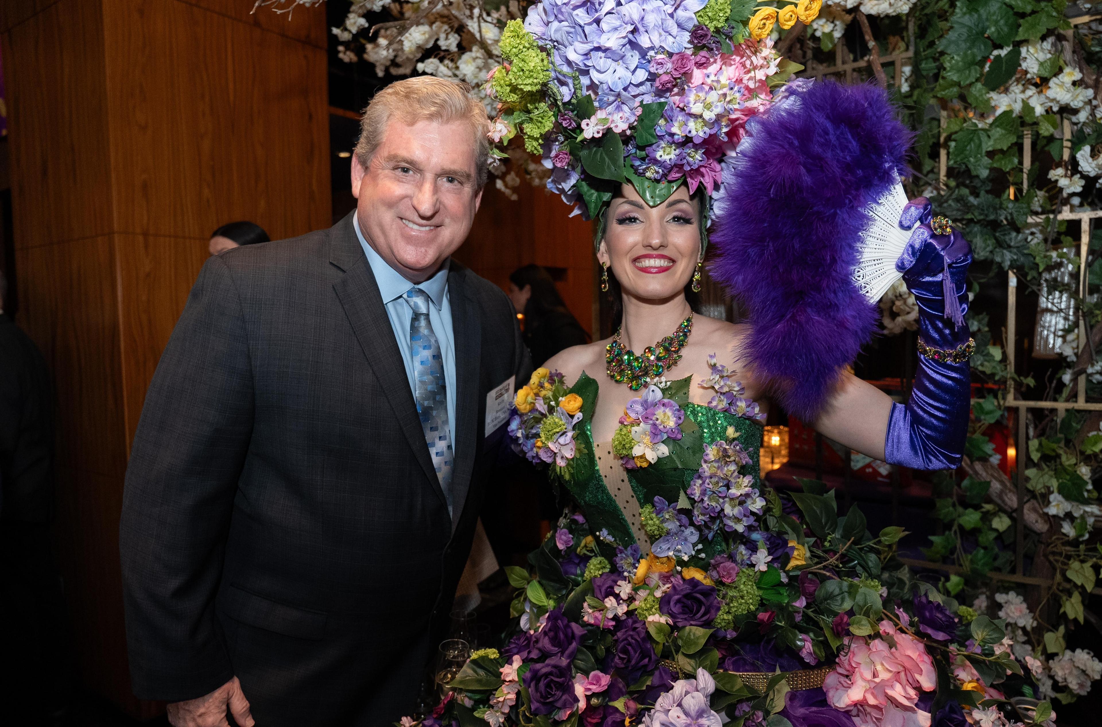 Industry guest with the Strolling Champagne Diva.